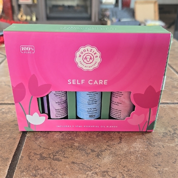 Self Care Essential Oil Set - Pink, Green, Blue.          ✨️BRAND NEW✨️ - Picture 1 of 5